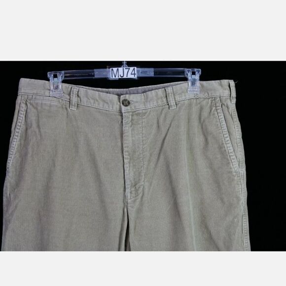 LL Bean Corduroy Mens 40x28.5" Classic Fit Khaki Pants Zipper Fly - Picture 3 of 7